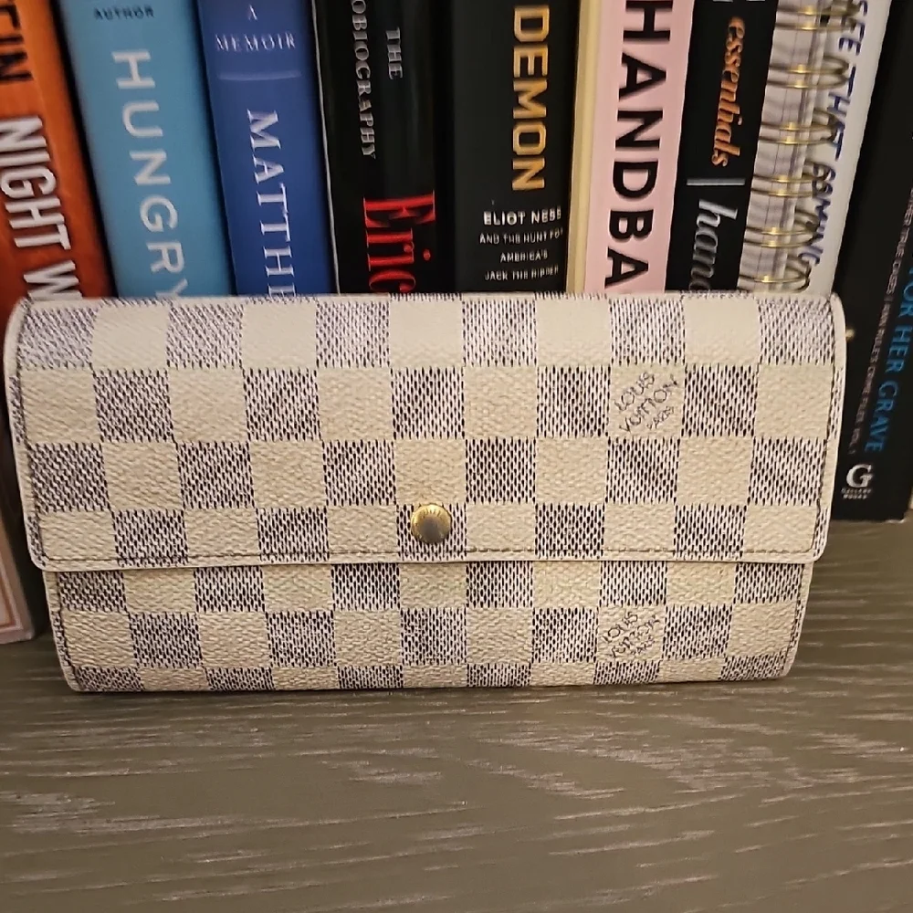 Louis Vuitton Damier Azur Sarah Wallet